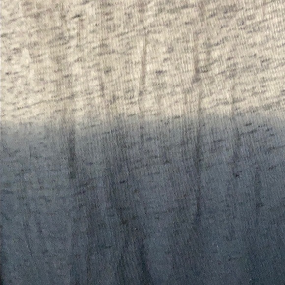 DKNY loose fit long sleeve - Picture 5 of 5